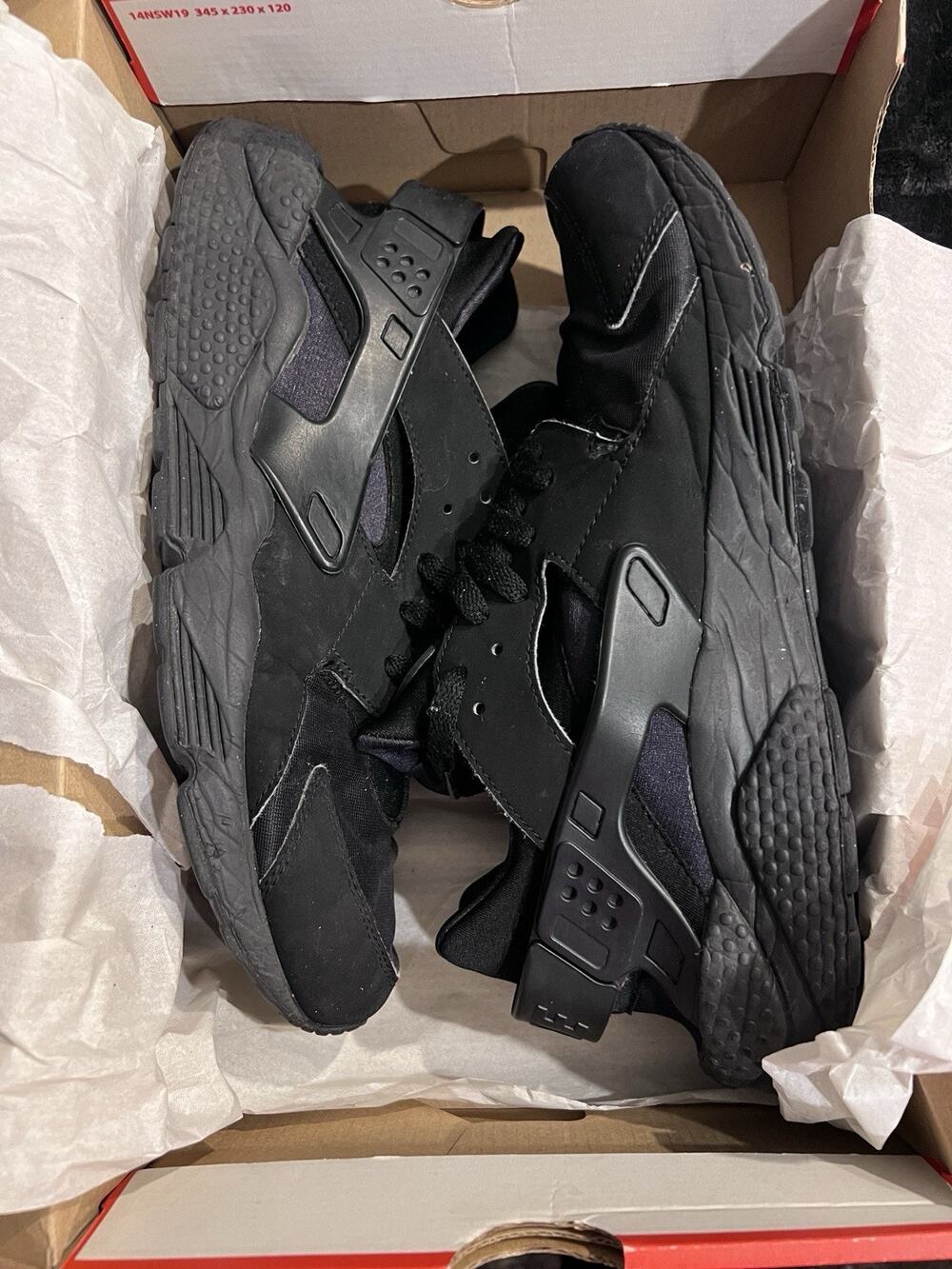 Nike Air Huarache Triple Black Size 12 BLACK CAT JORDAN SUPREME